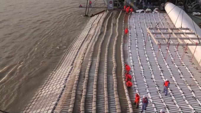 Colchão composto do geotêxtil para a areia ou o concreto enchidos para a proteção do fundo do mar 4