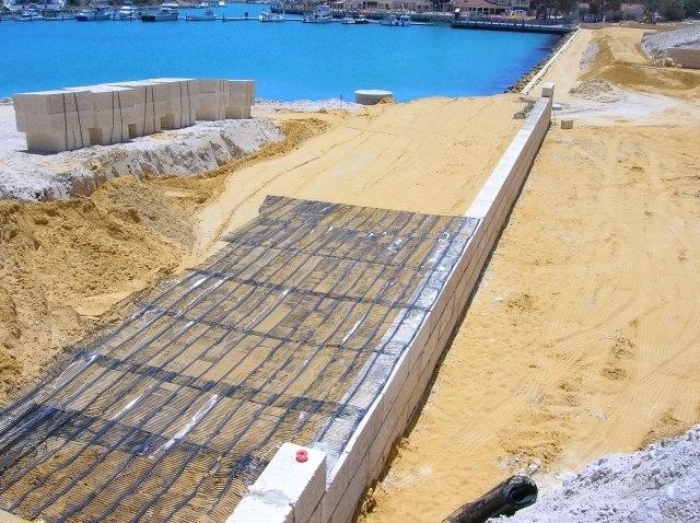 Parede de retenção PP Geogrid Uniaxial para o reforço 60-300KN/M da inclinação 2